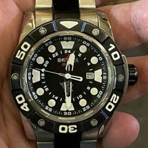 2x Invicta watch bundle + bonus tool